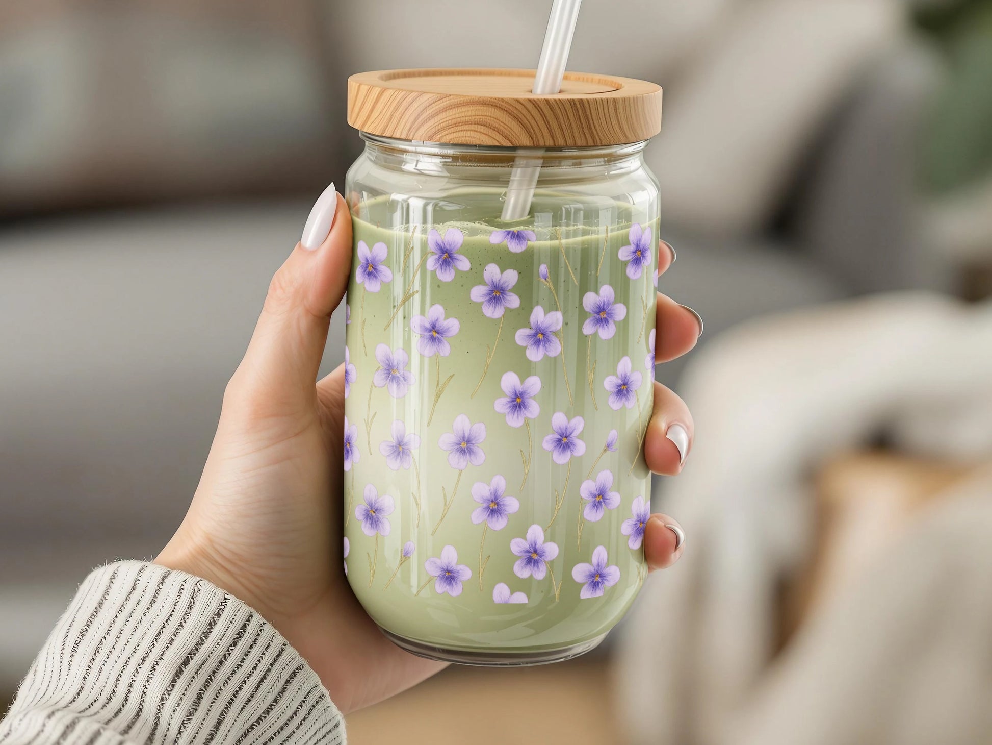 Handheld Floral Glass Jar, Spring Violet Flowers Print, Eco-Friendly Bamboo Lid, Reusable Smoothie Cup